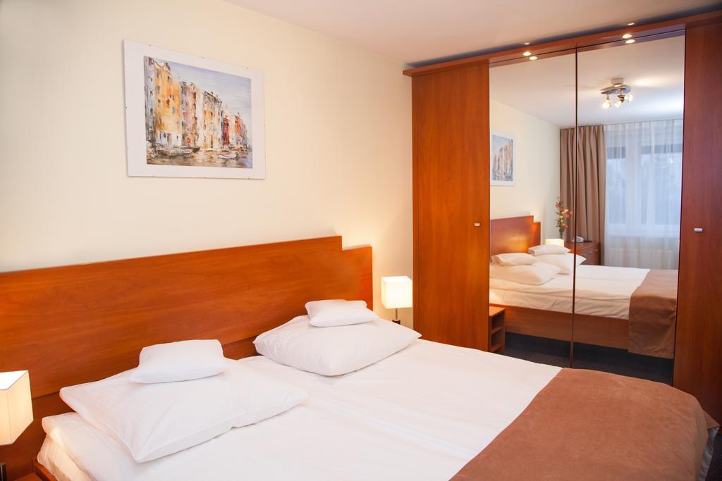 Ikar Hotel 3*